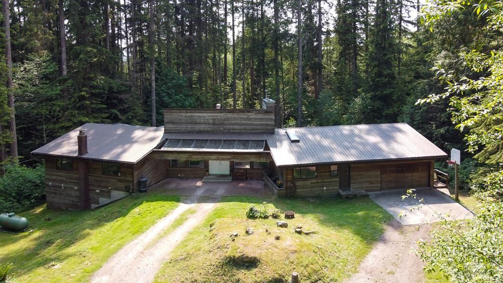 New property listed in Roberts Creek, Sunshine Coast